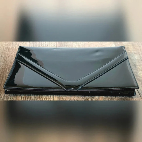 Lovely Vintage Black Patent Clutch Purse - Picture 7 of 7